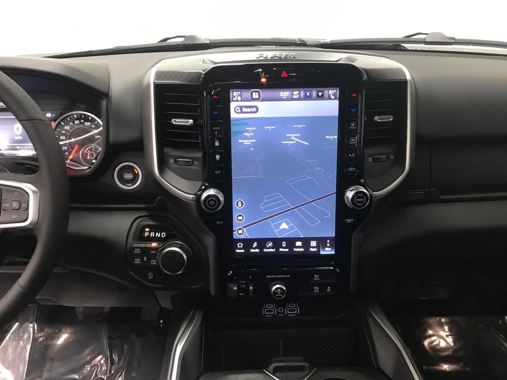 New 2026 RAM 1500 4x4 Crew Cab image 20