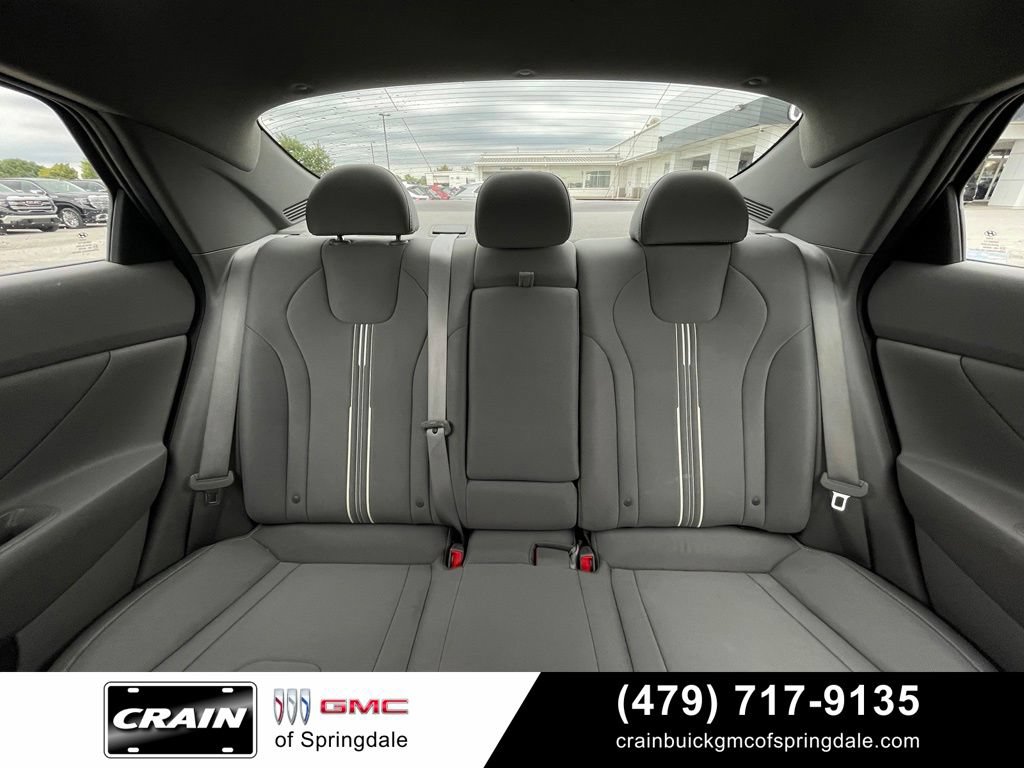 Used 2021 Hyundai Elantra SEL w/ Convenience + Premium Package FWD image 28