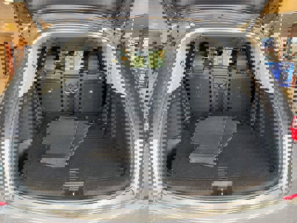 Used 2022 Acura MDX SH-AWD w/ Technology Package image 11