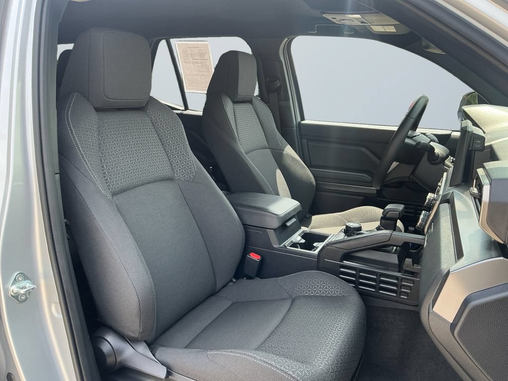 Certified 2026 Toyota 4Runner SR5 AWD/4WD image 17