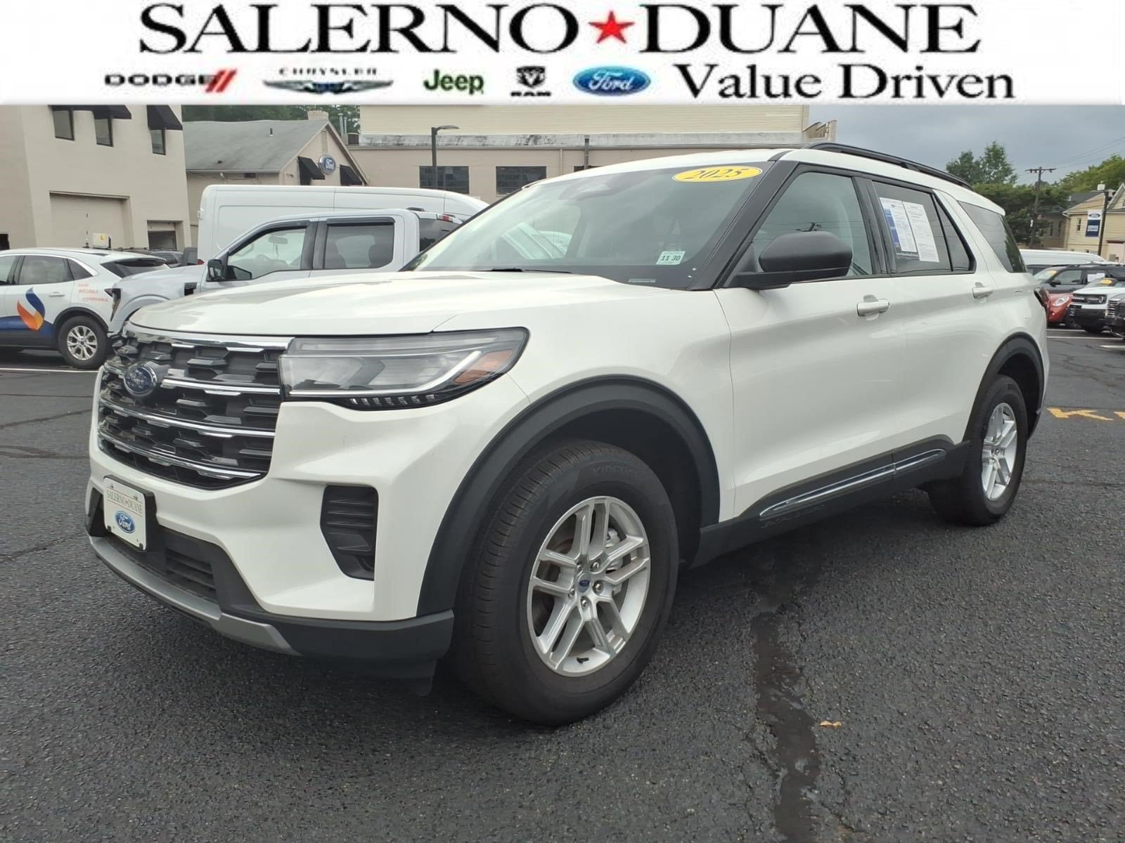 Used 2025 Ford Explorer Active AWD/4WD video 1