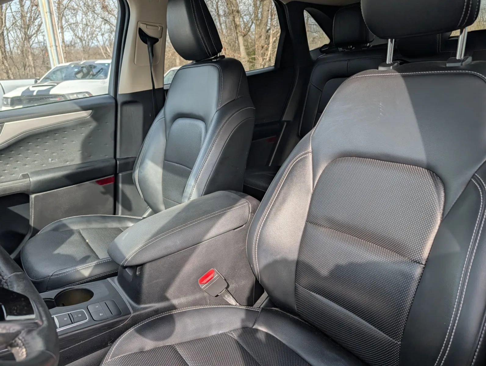 Used 2020 Ford Escape SEL image 8