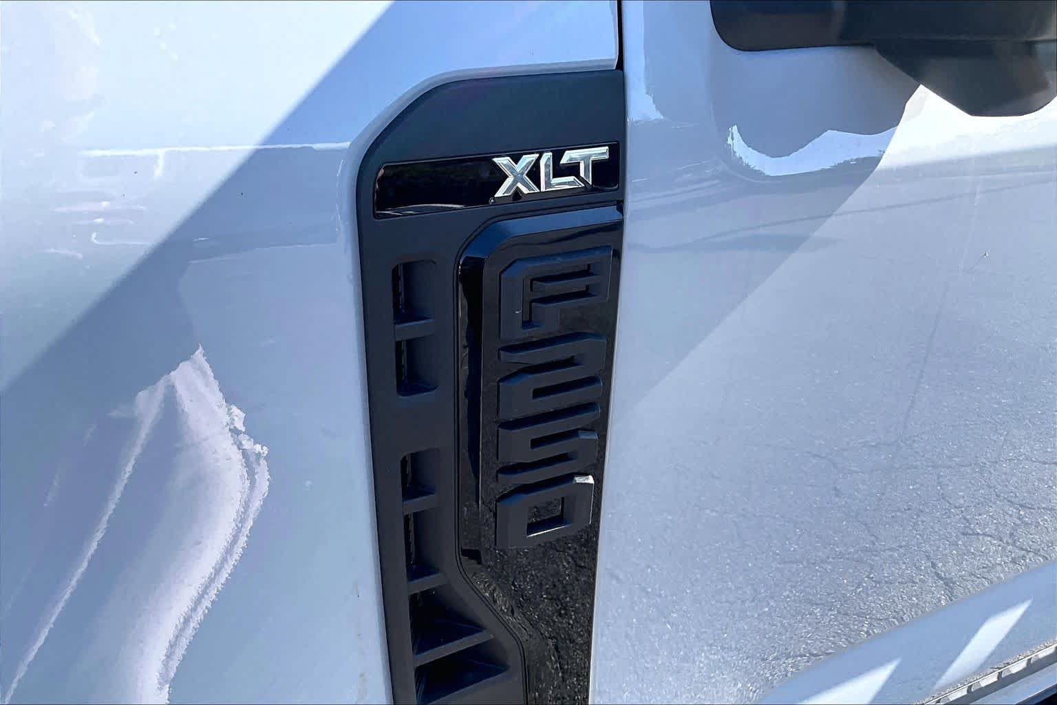 New 2026 Ford F250 XLT w/ XLT Premium Package AWD/4WD image 15