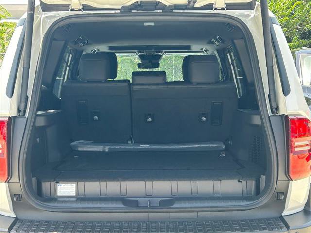 Certified 2026 Toyota Land Cruiser w/ Premium Package AWD/4WD image 15