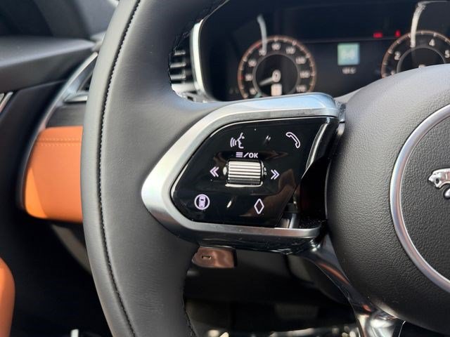 New 2026 Jaguar F-PACE R-Dynamic S AWD/4WD image 22
