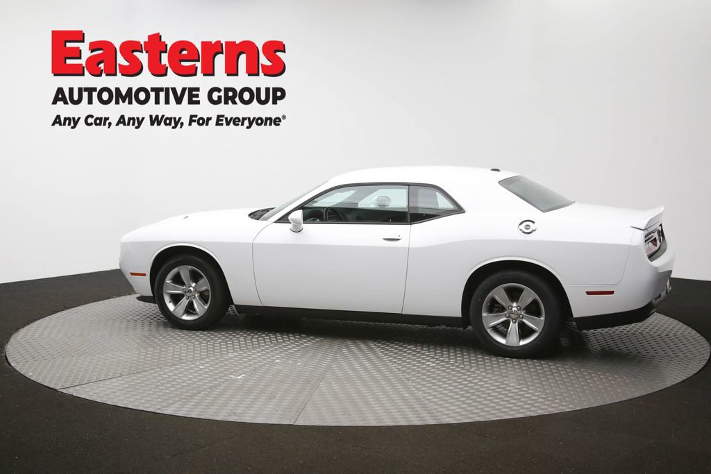 Used 2022 Dodge Challenger SXT image 59