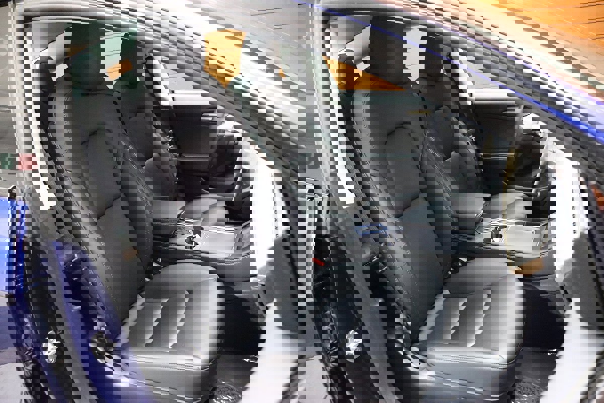 Used 2022 Tesla Model 3 Standard Range image 28