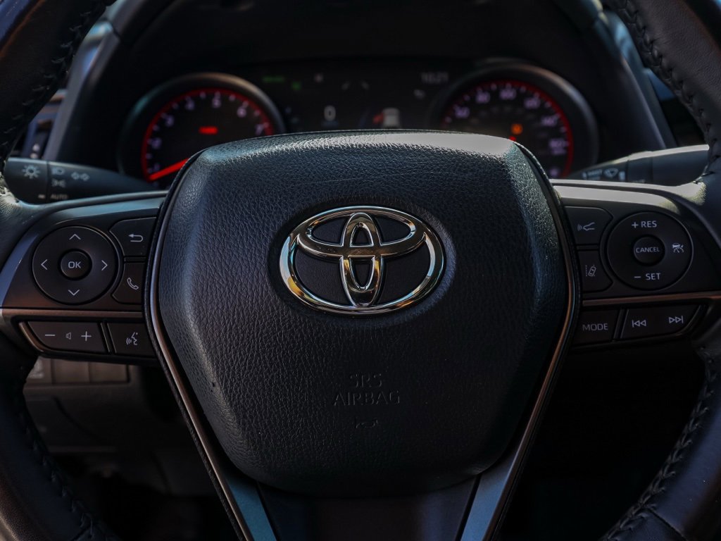 Used 2022 Toyota Camry XSE image 24