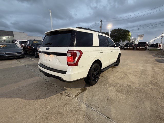 Used 2020 Ford Expedition XLT w/ Equipment Group 202A image 5