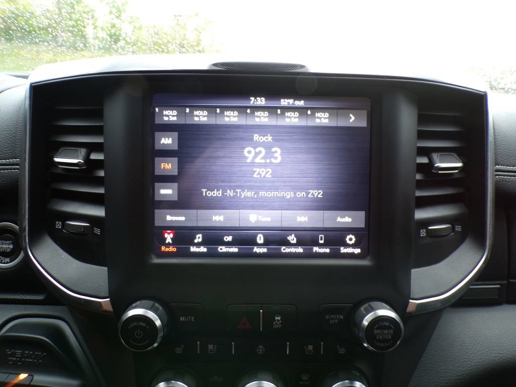 Used 2021 RAM 2500 Laramie w/ Night Edition AWD/4WD image 25