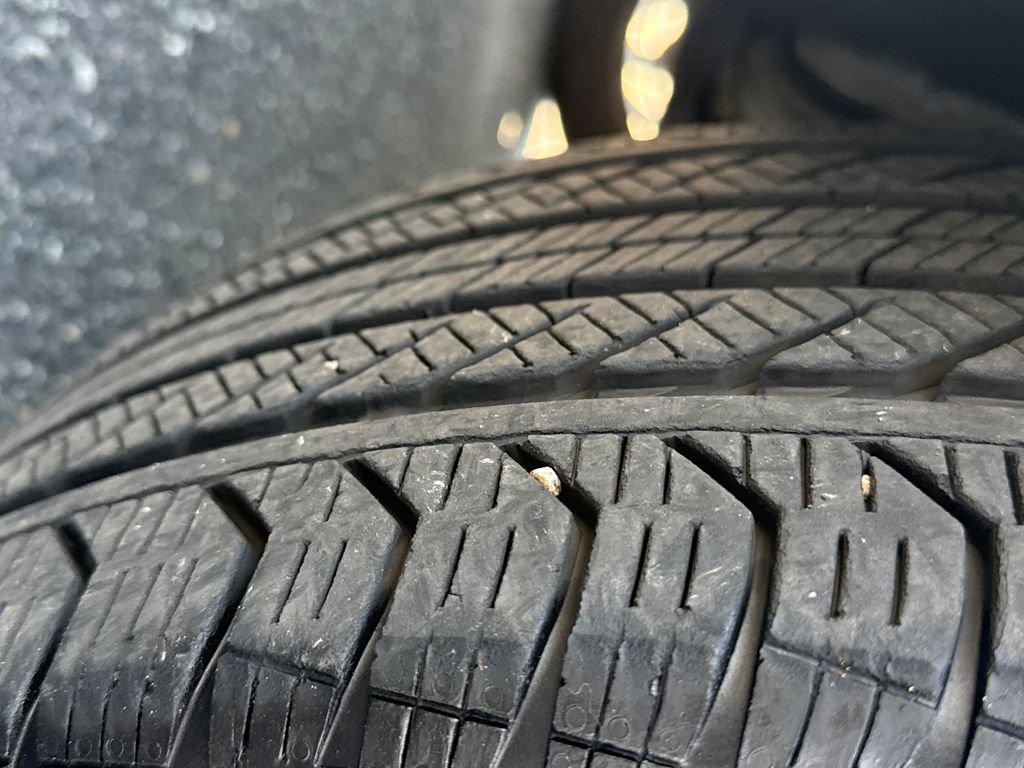 Used 2024 Mercedes-Benz GLC 300 4MATIC image 30