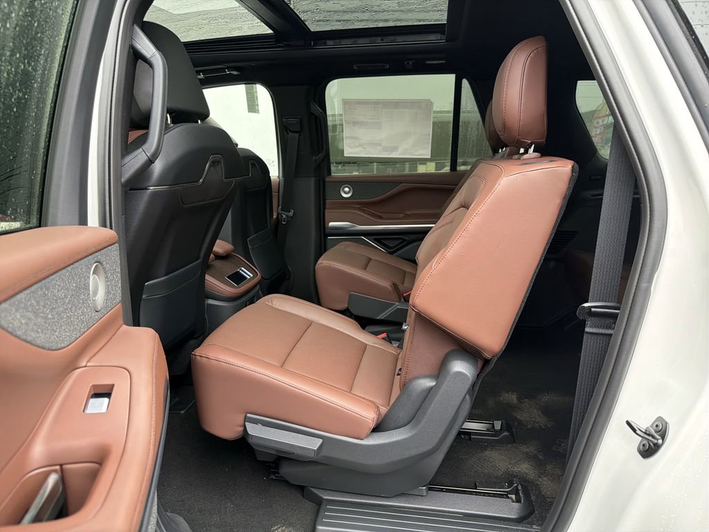 New 2026 Lincoln Navigator L Reserve image 6