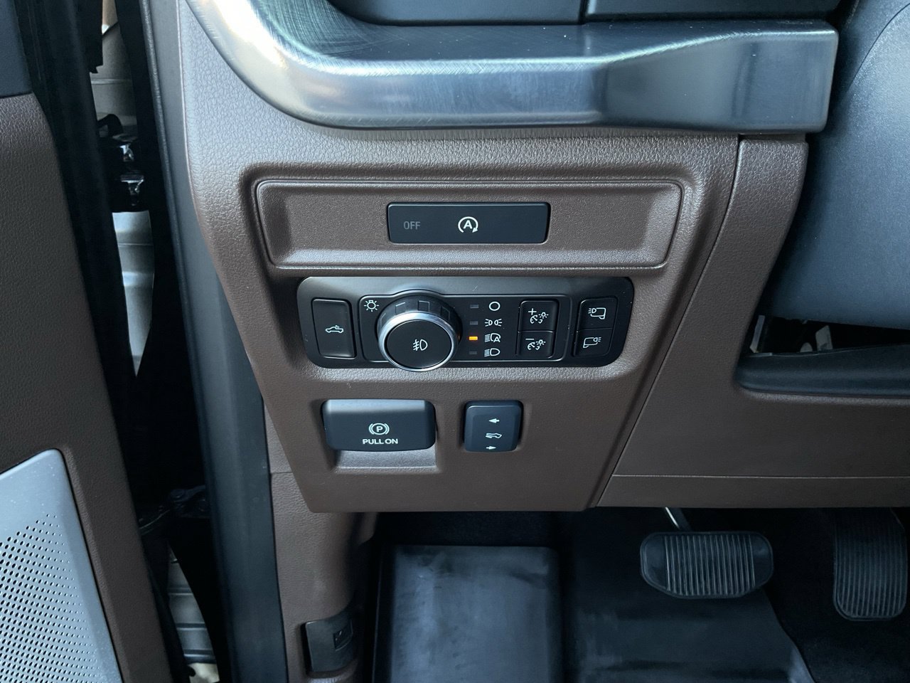 Used 2025 Ford F150 King Ranch w/ FX4 Off-Road Package AWD/4WD image 24