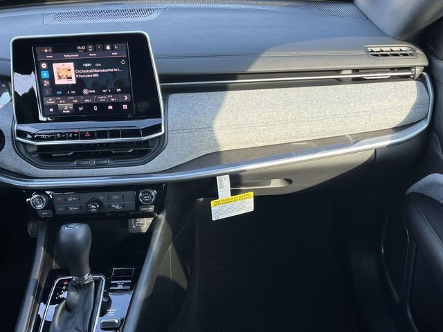 New 2026 Jeep Compass Latitude AWD/4WD image 16