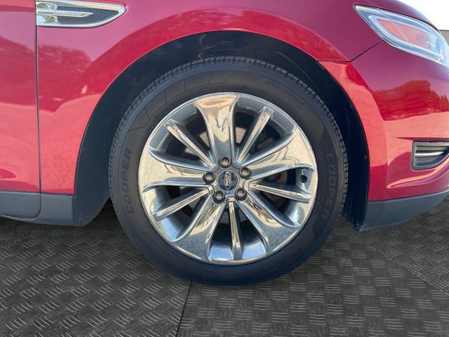 Used 2012 Ford Taurus Limited FWD image 14