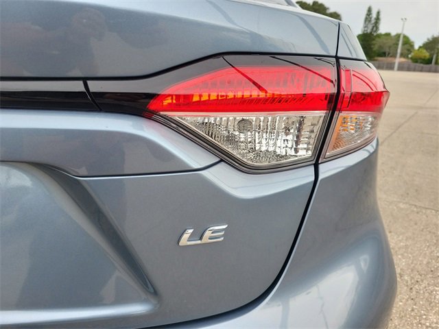 Used 2020 Toyota Corolla LE image 9
