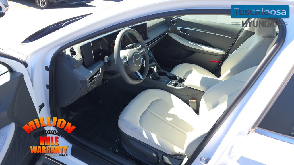 Used 2025 Hyundai Sonata SE FWD image 24