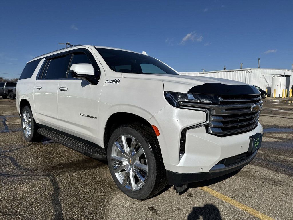 Certified 2023 Chevrolet Suburban High Country AWD/4WD image 6