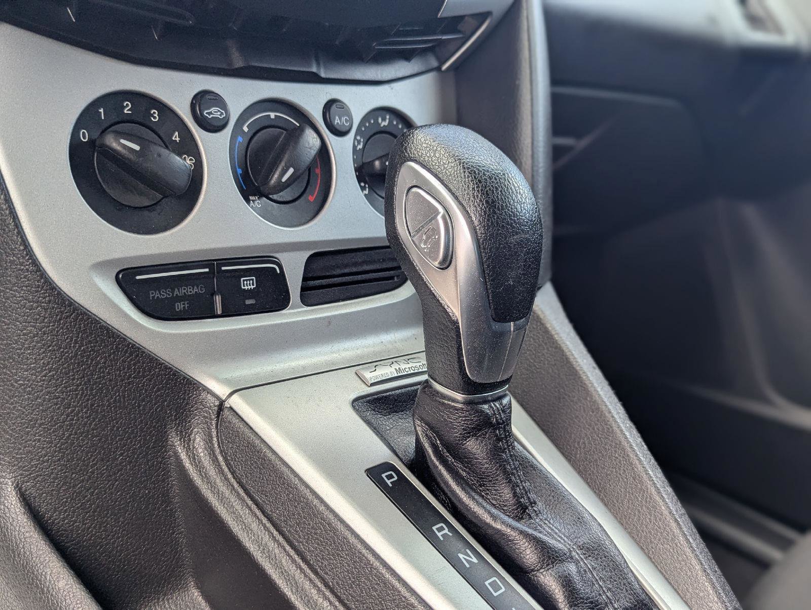 Used 2013 Ford Focus SE FWD image 15