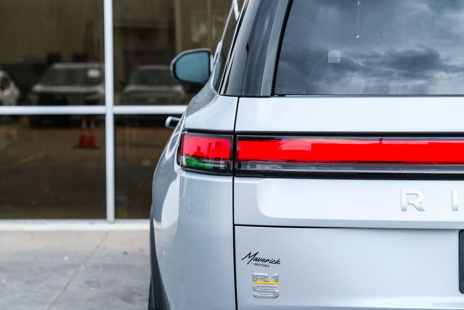 Used 2023 Rivian R1S Adventure Quad AWD/4WD image 12