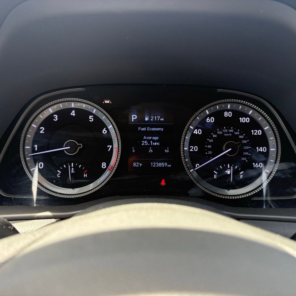 Used 2021 Hyundai Sonata SE w/ Preferred Accessory Package image 18