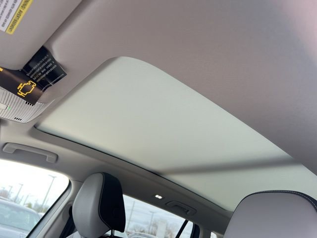 New 2026 Volkswagen Tiguan SE AWD/4WD image 13