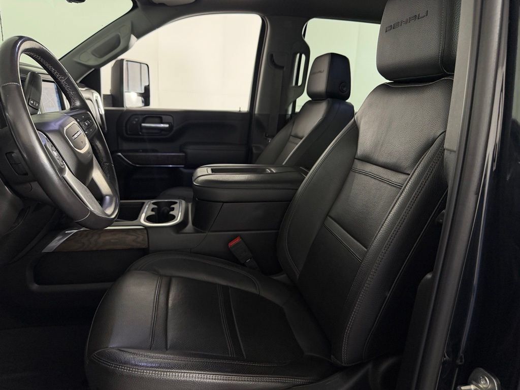 Used 2022 GMC Sierra 3500 Denali w/ Denali Ultimate Package AWD/4WD image 23