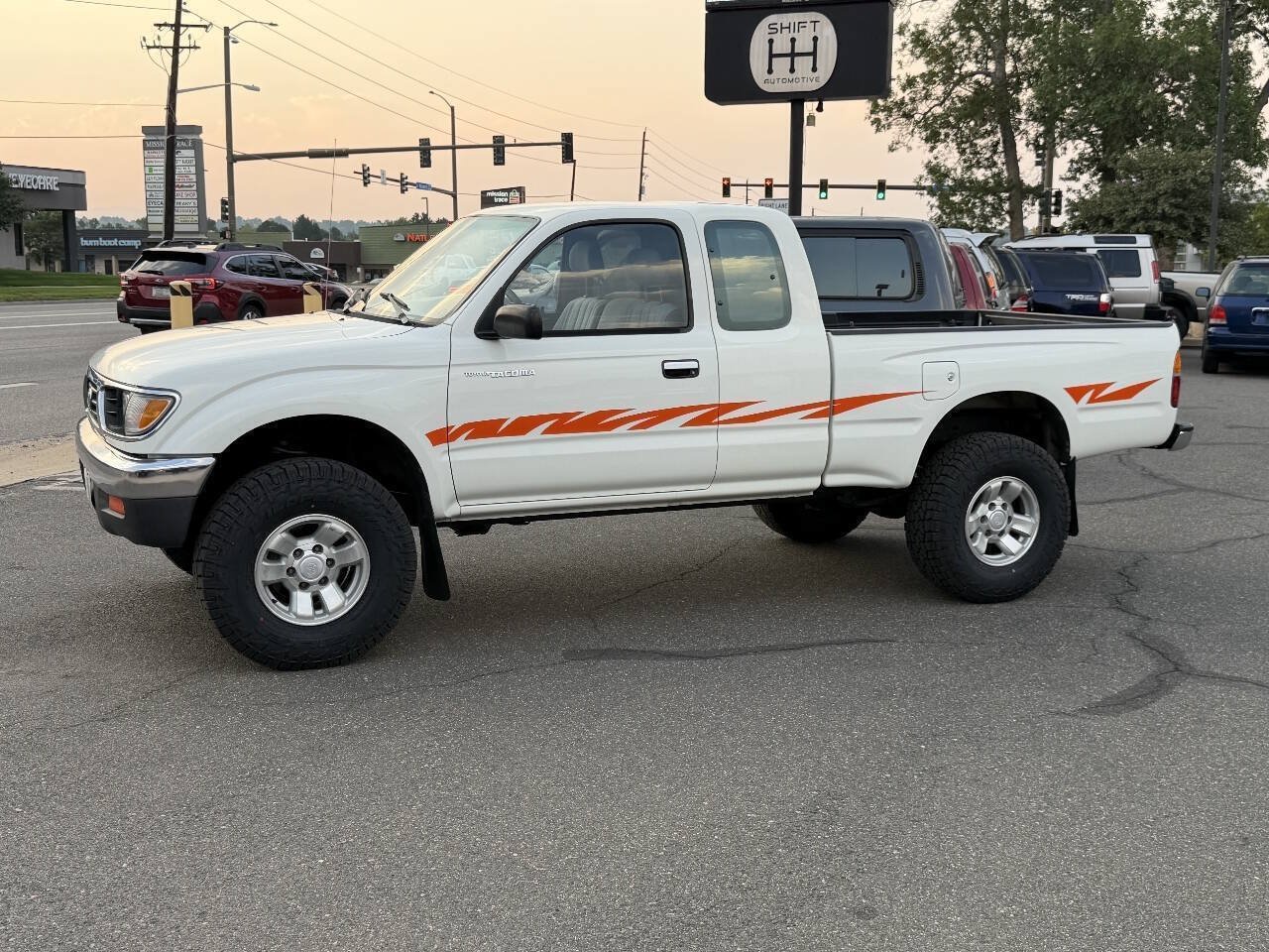 Used 1997 Toyota Tacoma 4x4 Xtracab V6 w/ LX Pkg image 7