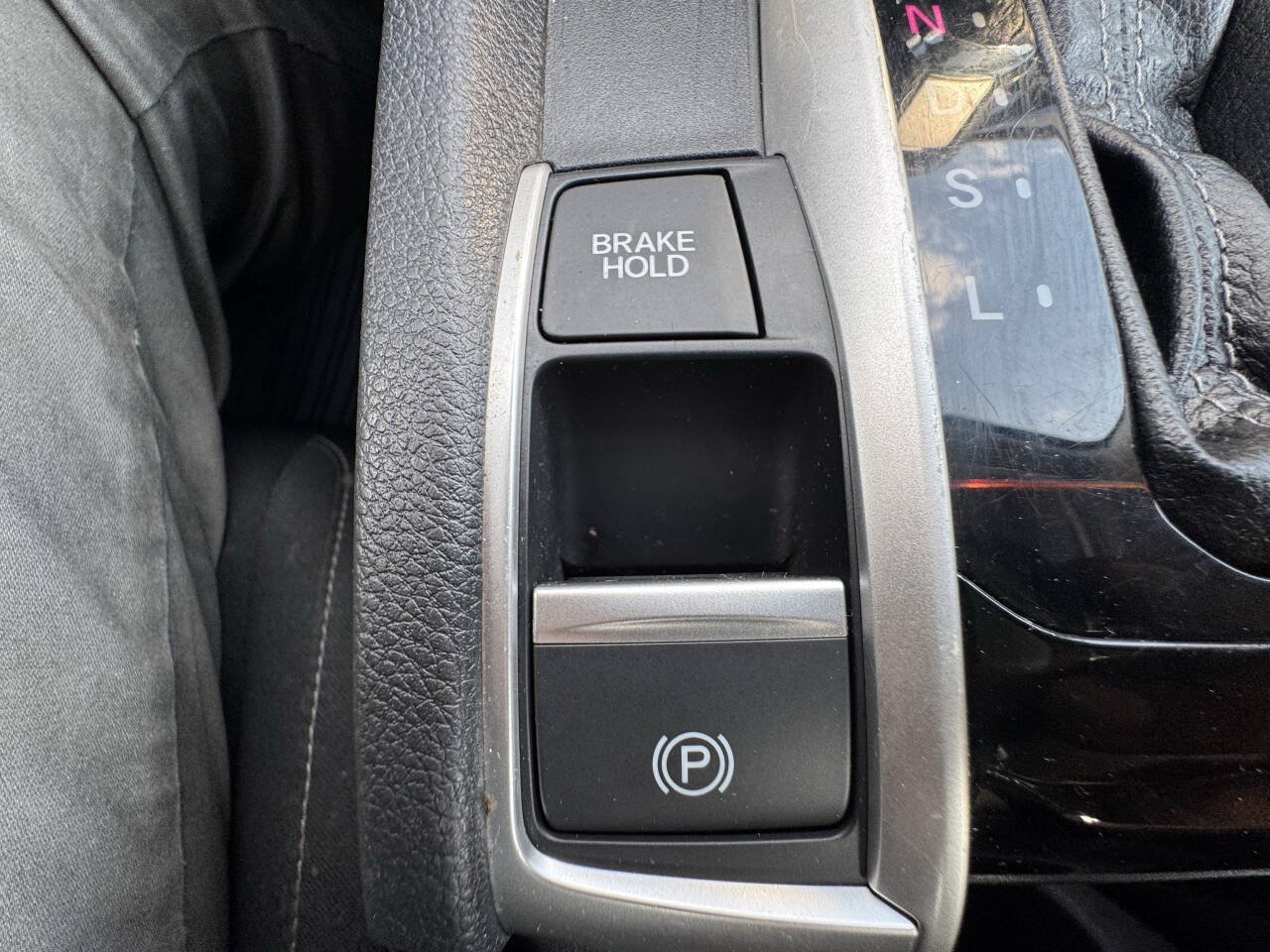 Used 2018 Honda Civic EX-T image 41