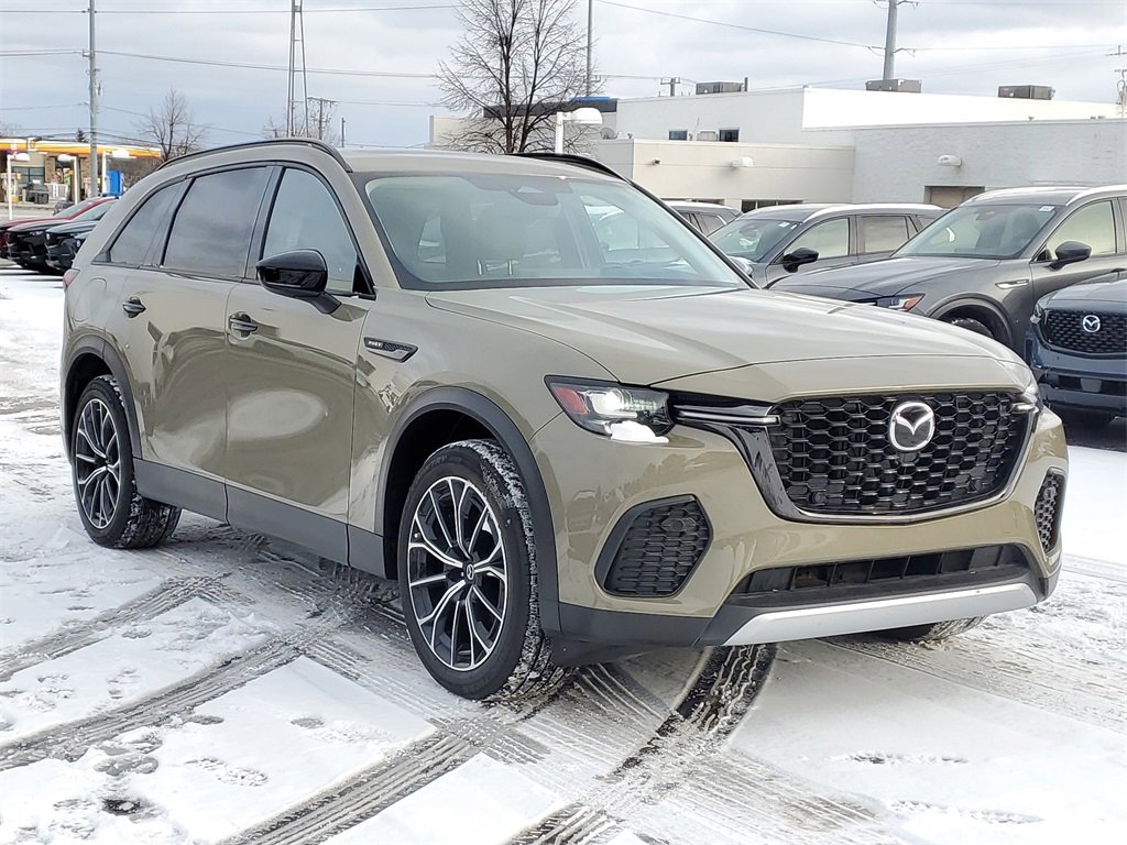 Used 2025 MAZDA CX-70 Plug-In Hybrid w/ Premium Pkg image 4