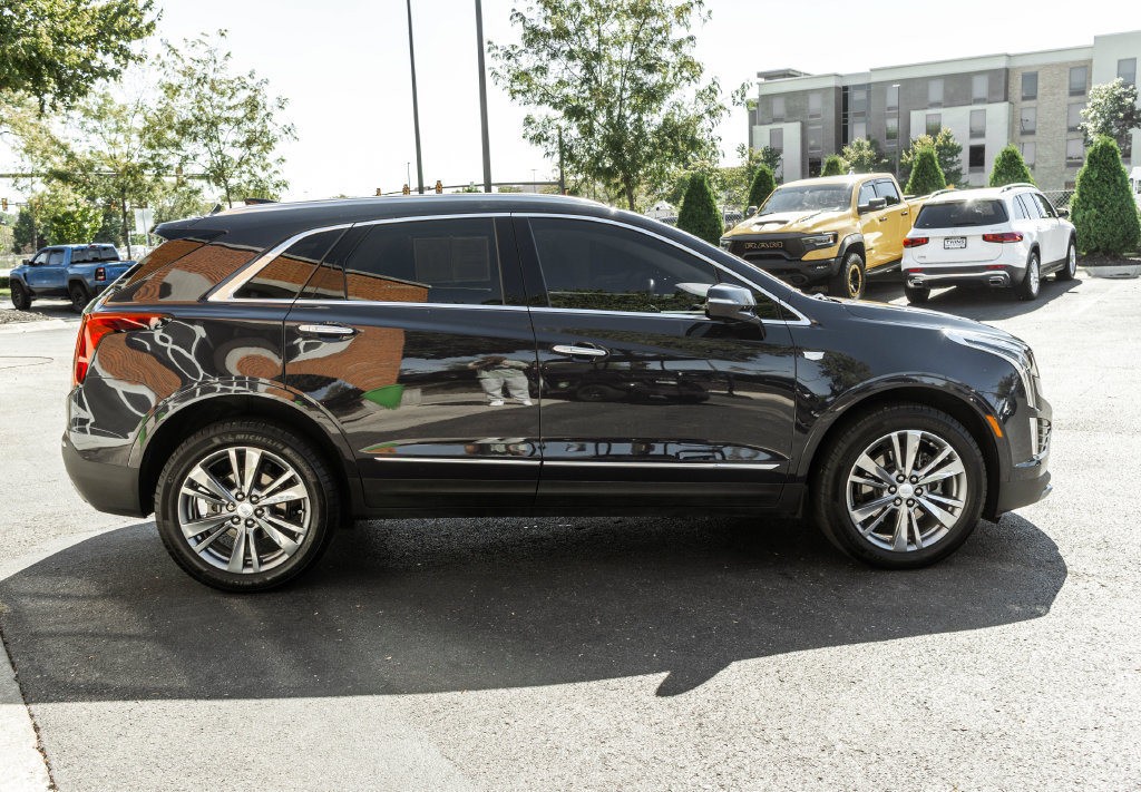 Used 2024 Cadillac XT5 Premium Luxury w/ LPO, Floor Liner Package AWD/4WD image 3