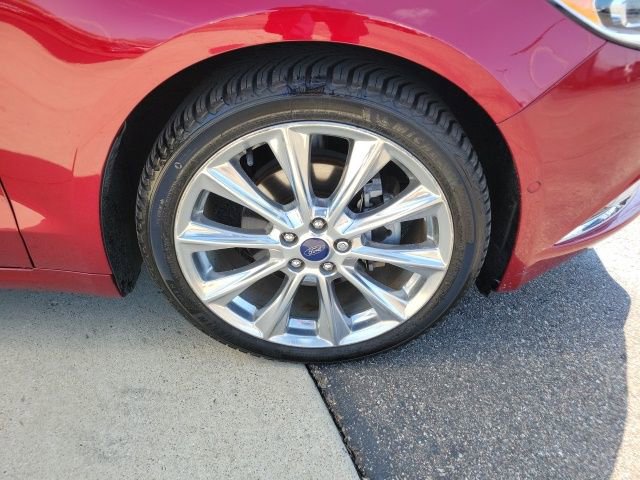 Used 2017 Ford Fusion Platinum FWD image 17