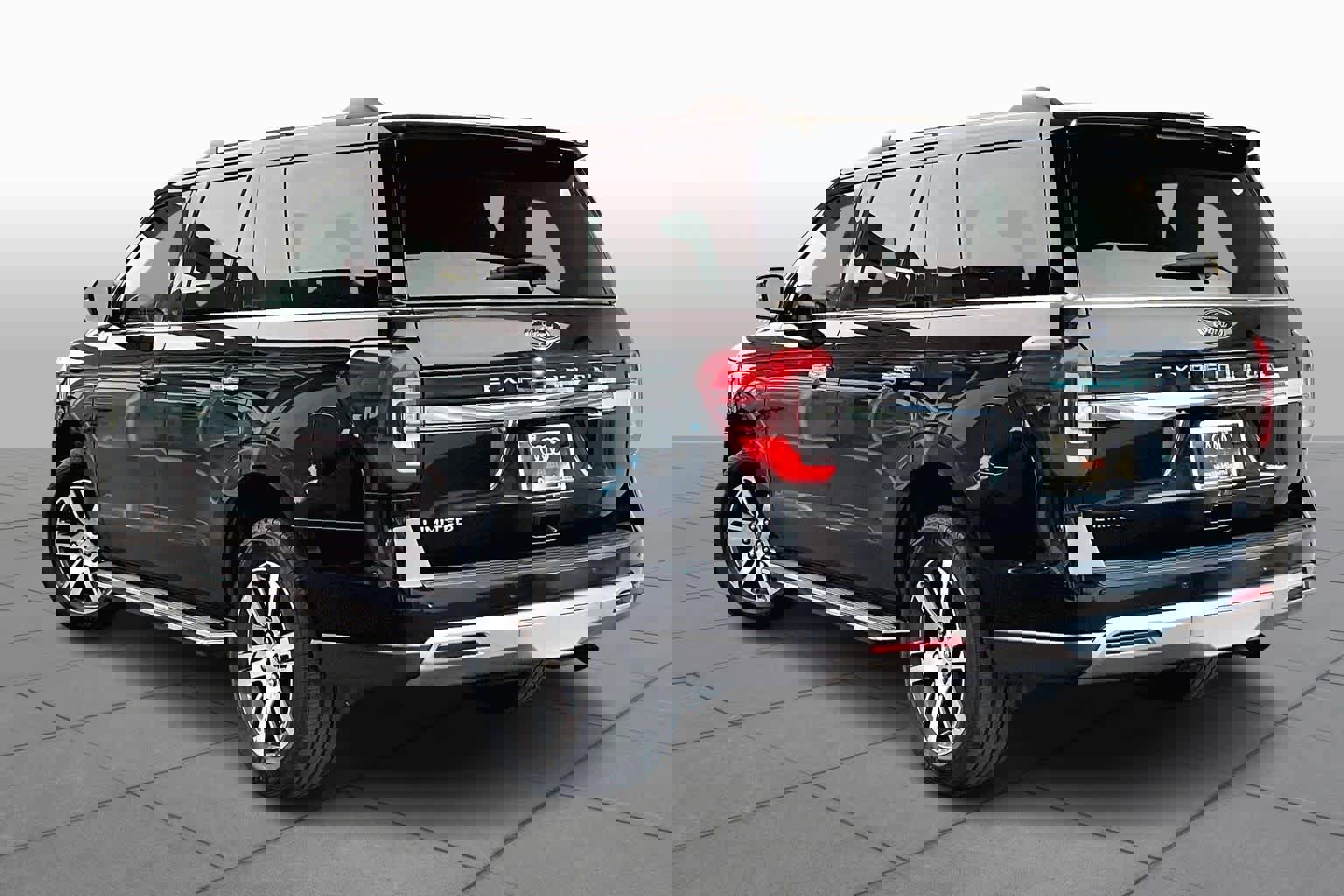 Used 2023 Ford Expedition Limited image 22