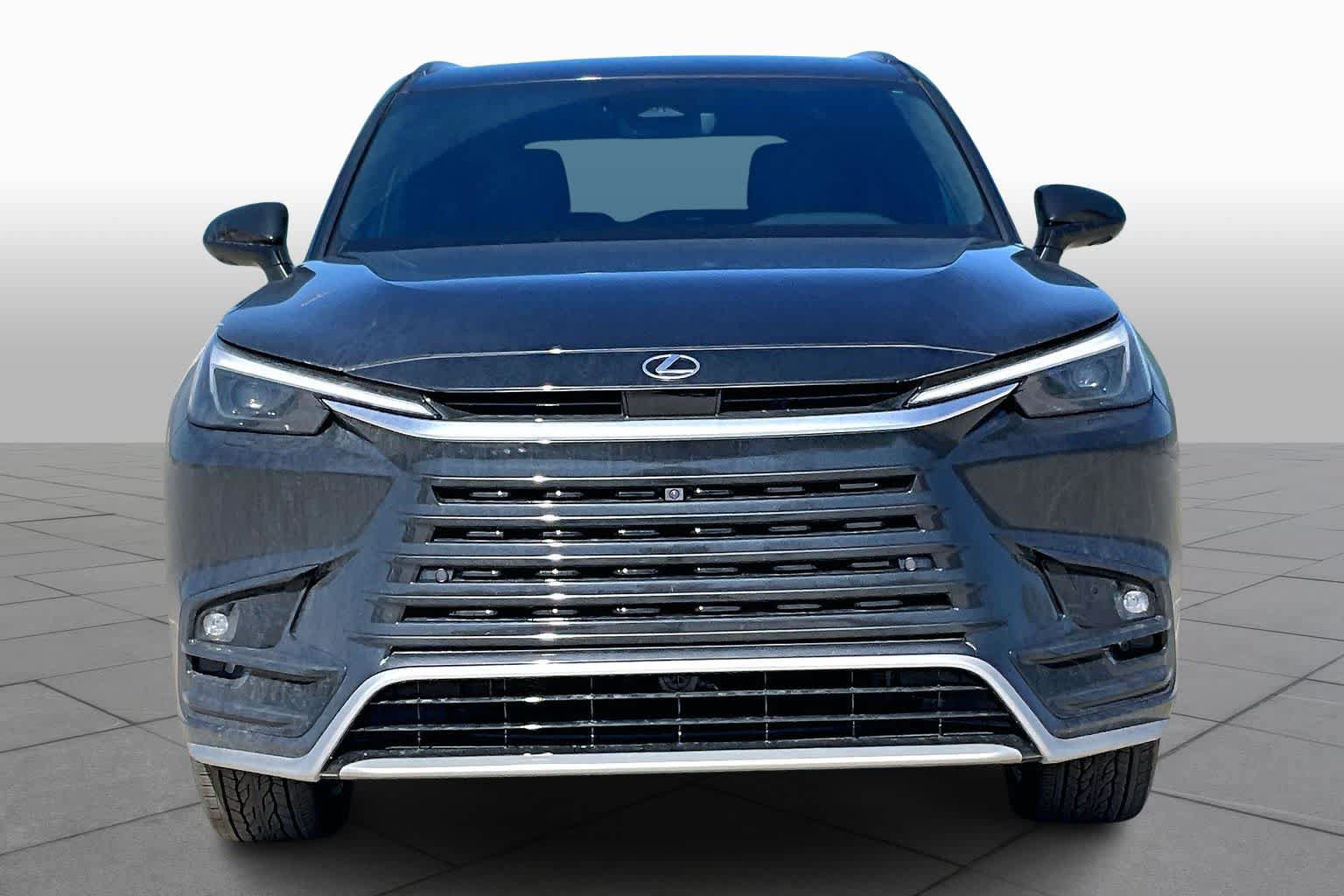 New 2026 Lexus TX 500h AWD w/ Technology Package image 2