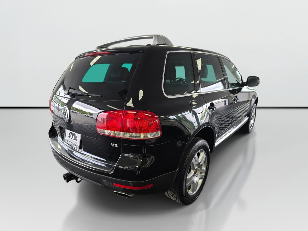 Used 2004 Volkswagen Touareg V8 AWD/4WD image 3