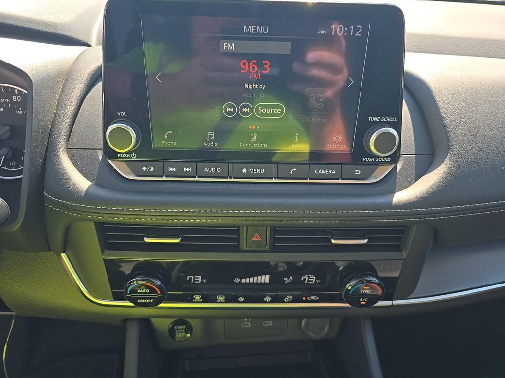 Certified 2025 Nissan Rogue SV FWD image 10