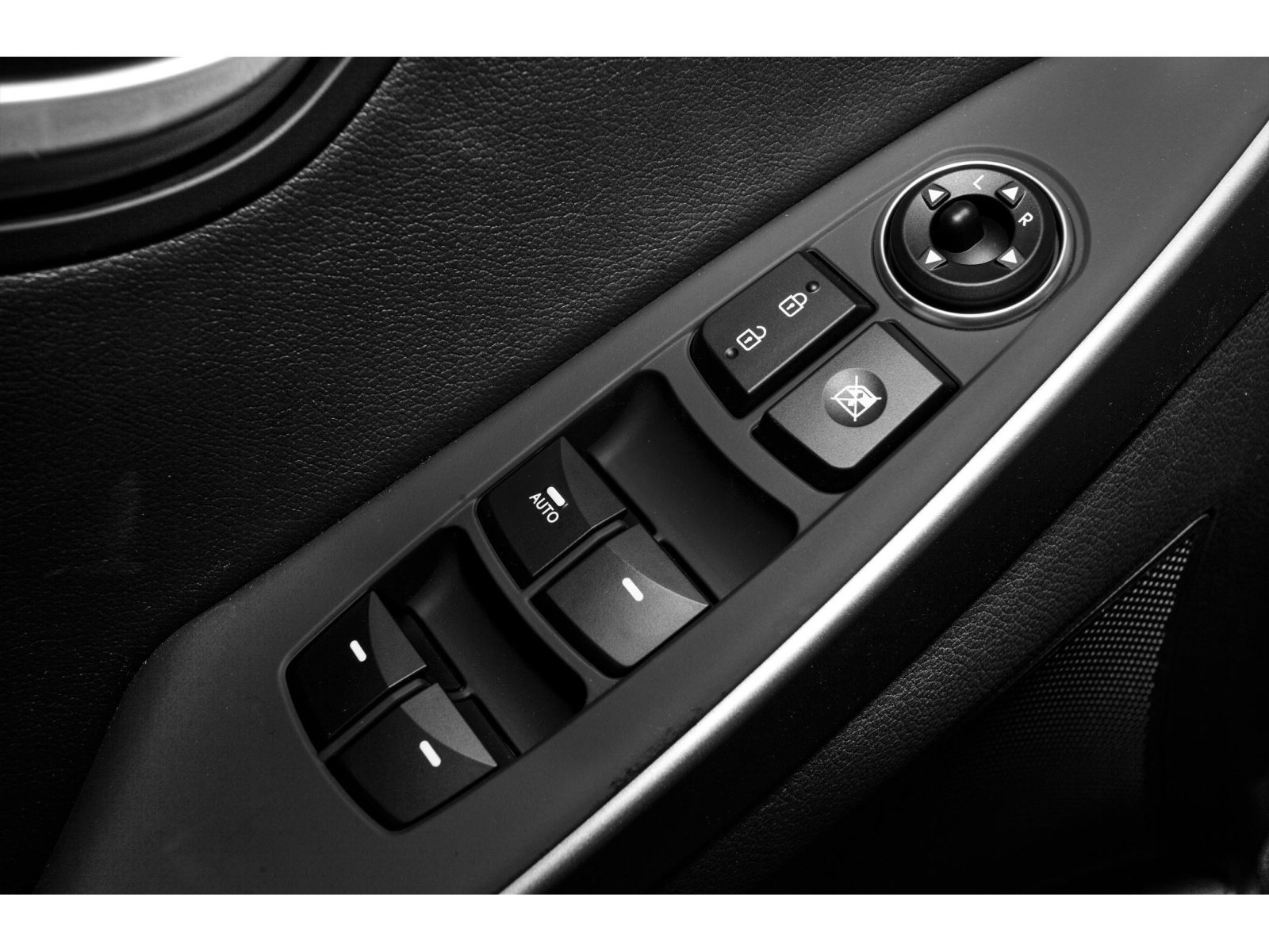 Used 2015 Hyundai Elantra GT w/ Option Group 03 FWD image 14