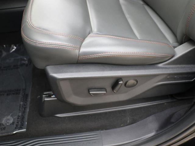 Used 2025 Ford Expedition Active AWD/4WD image 20