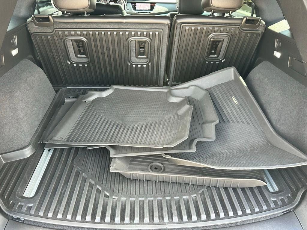 Used 2022 Cadillac XT5 Sportv w/ Technology Package image 9