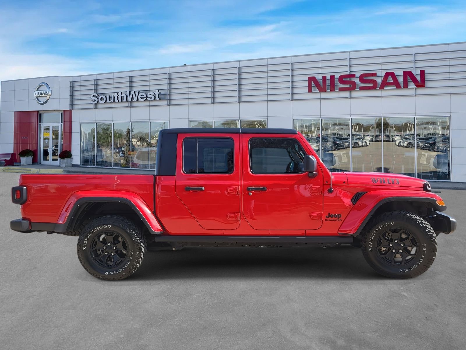 Used 2022 Jeep Gladiator Willys image 6
