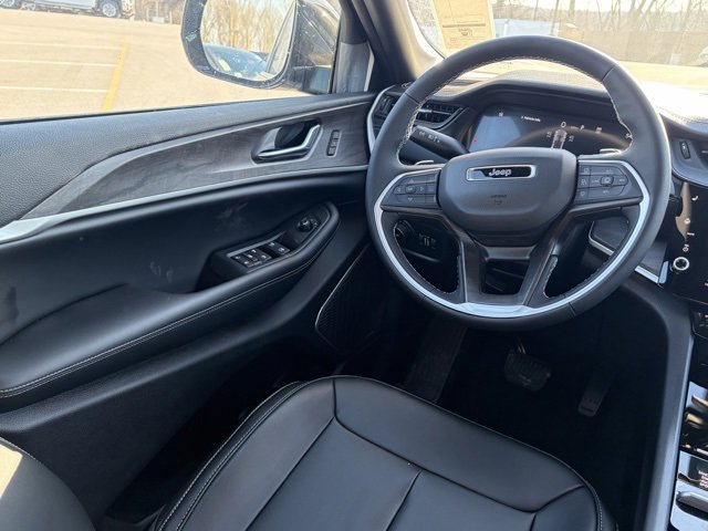 New 2026 Jeep Grand Cherokee Limited image 34