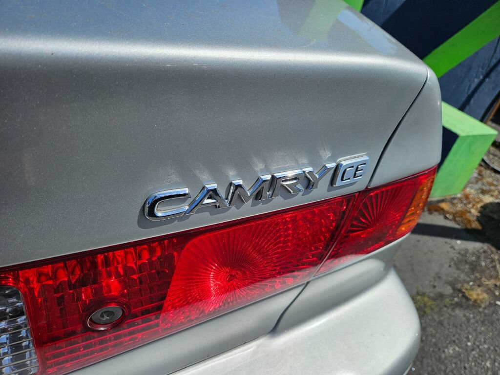 Used 2001 Toyota Camry LE FWD image 10