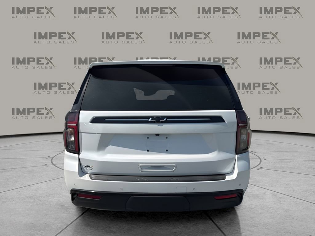 Used 2024 Chevrolet Suburban RST w/ Luxury Package RWD image 4