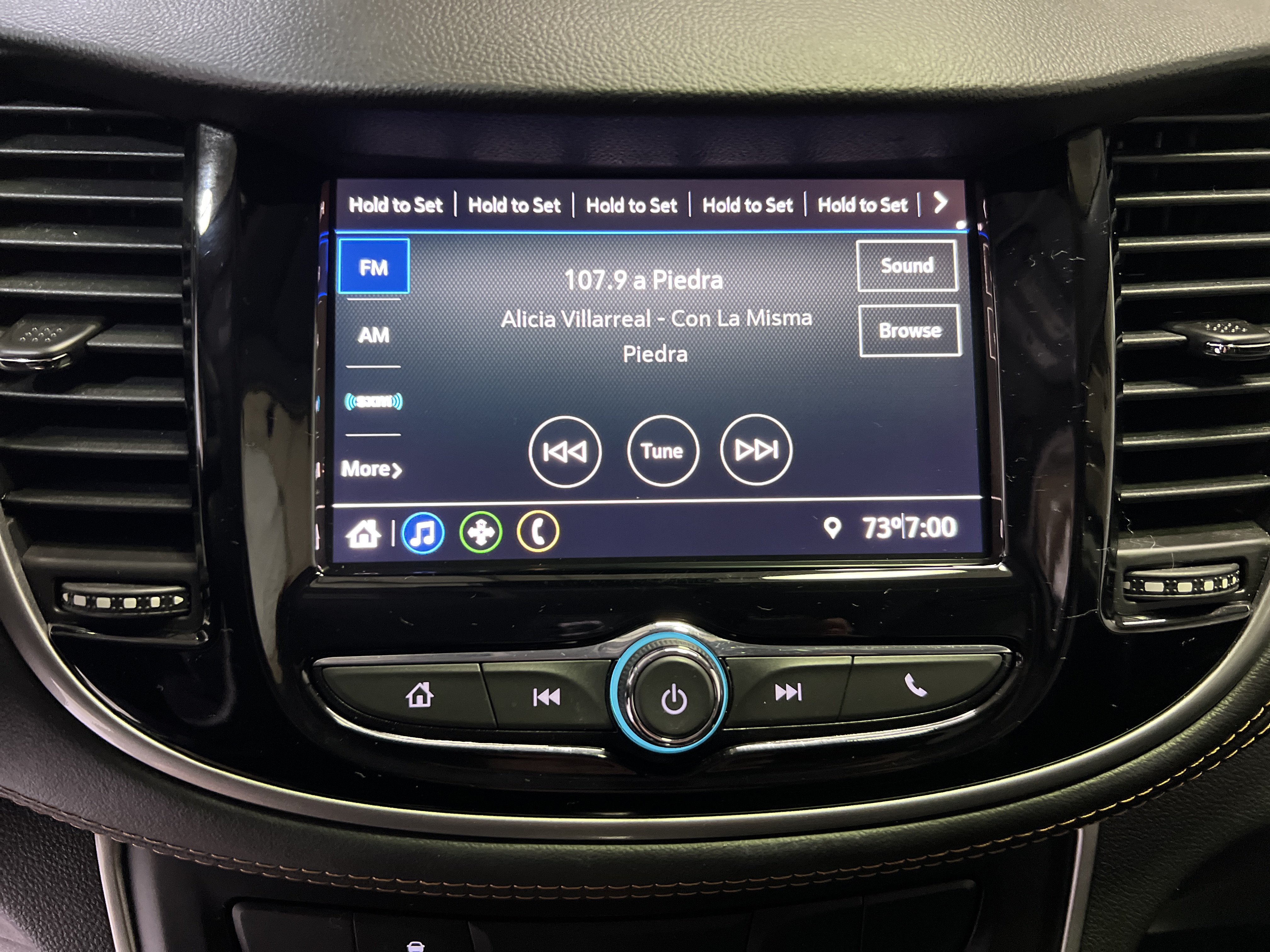 Certified 2021 Chevrolet Trax LT w/ LT Convenience Package AWD/4WD image 18