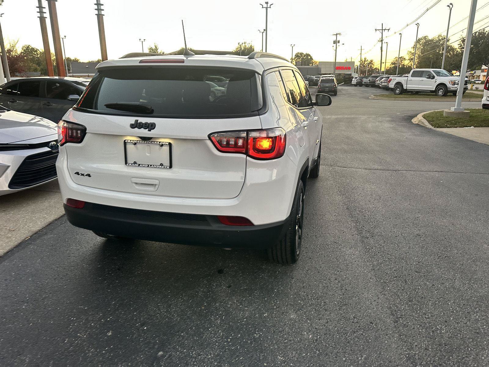 Used 2026 Jeep Compass Latitude AWD/4WD image 4