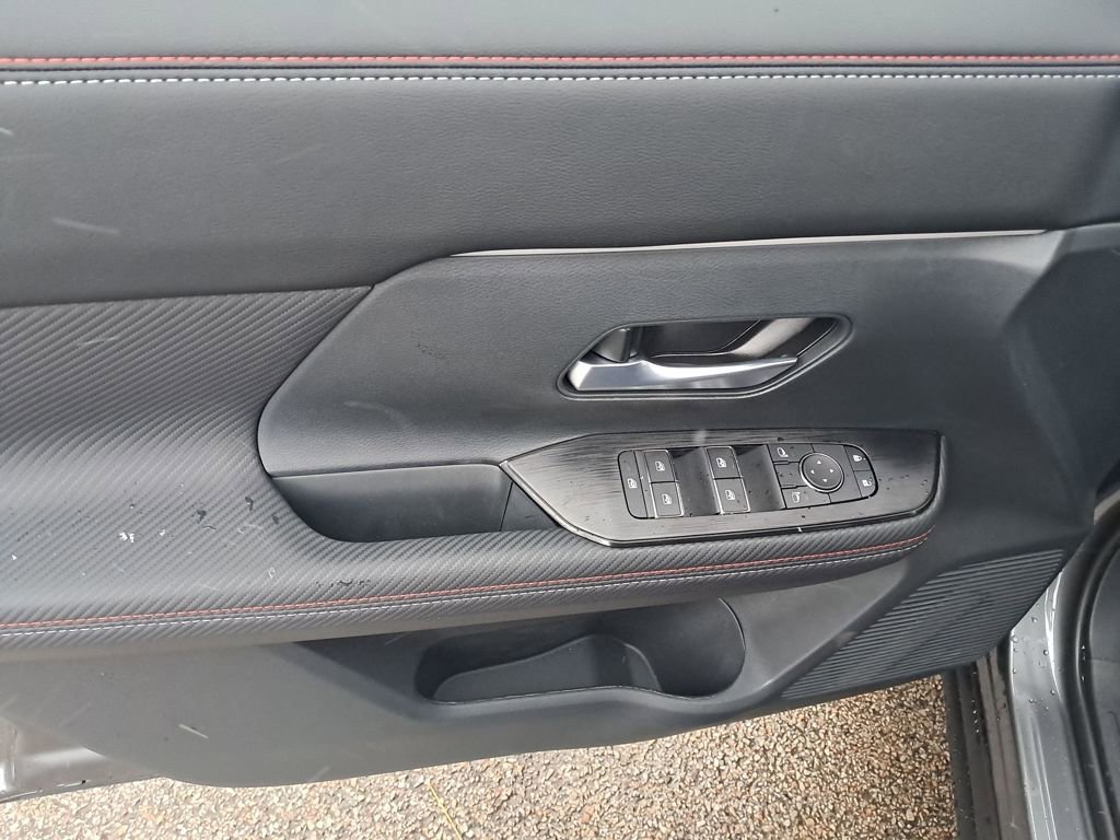 New 2026 Nissan Kicks SR w/ Cold Weather Package image 21