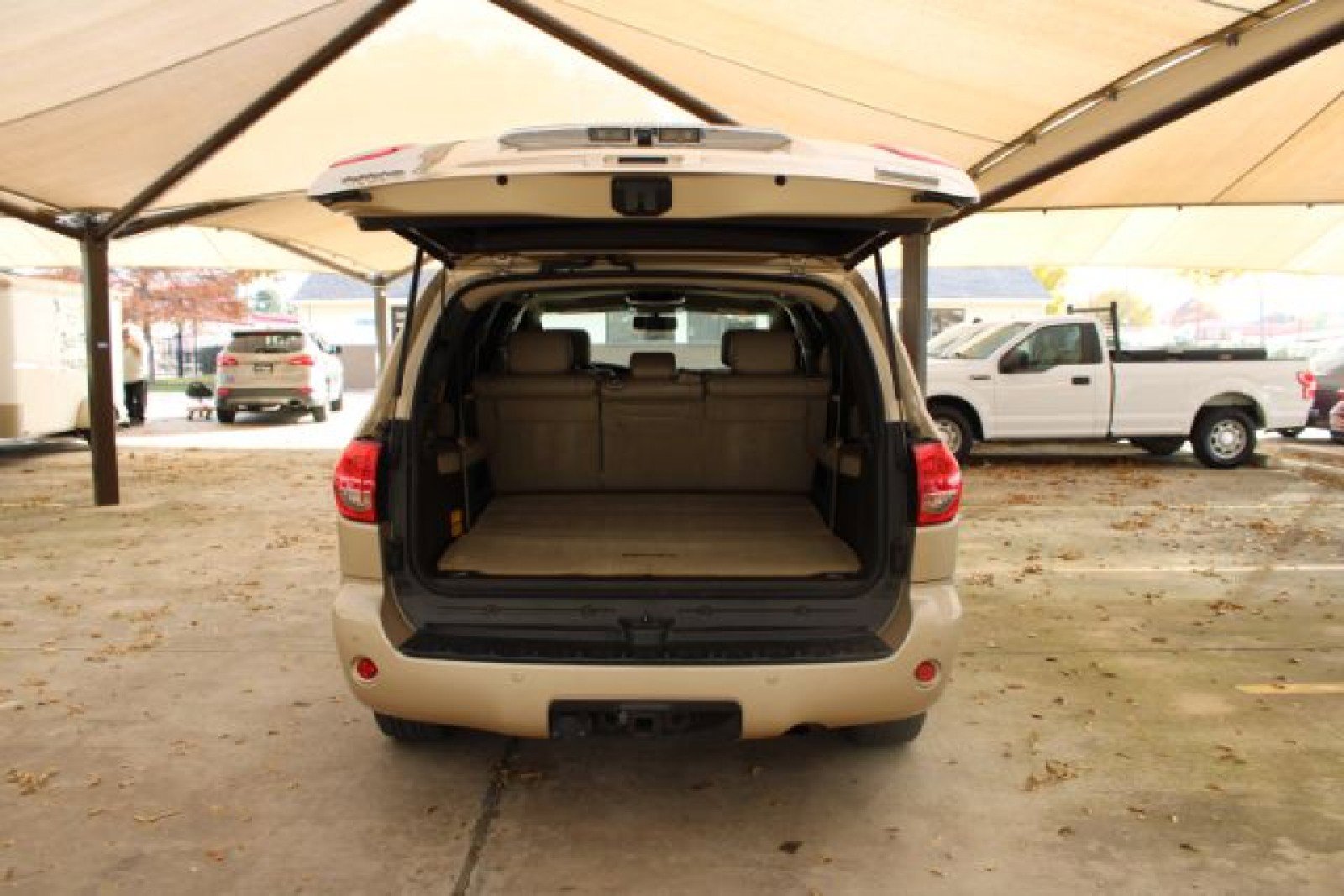 Used 2010 Toyota Sequoia Limited image 7
