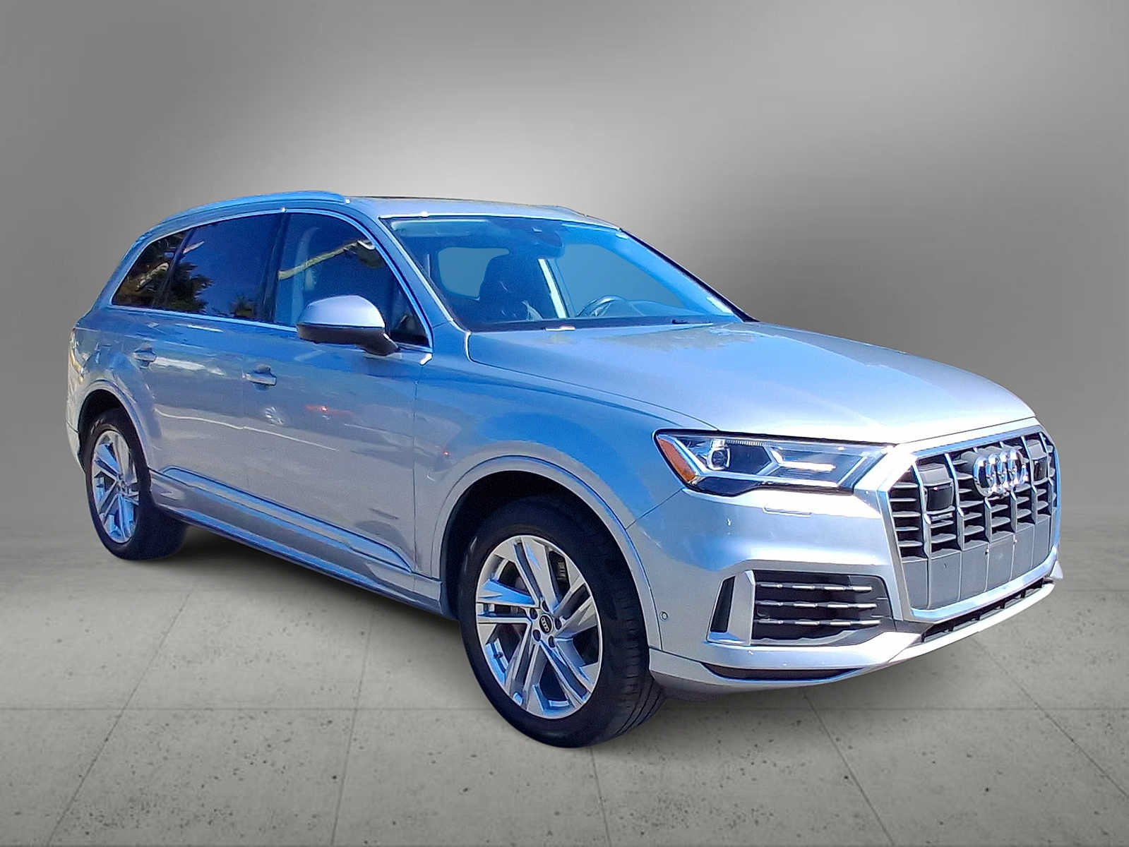 Certified 2023 Audi Q7 2.0T Premium w/ Convenience Package AWD/4WD image 2