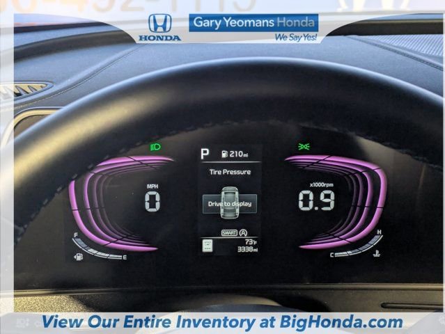 Used 2025 Kia Sportage EX w/ Premium Package image 32