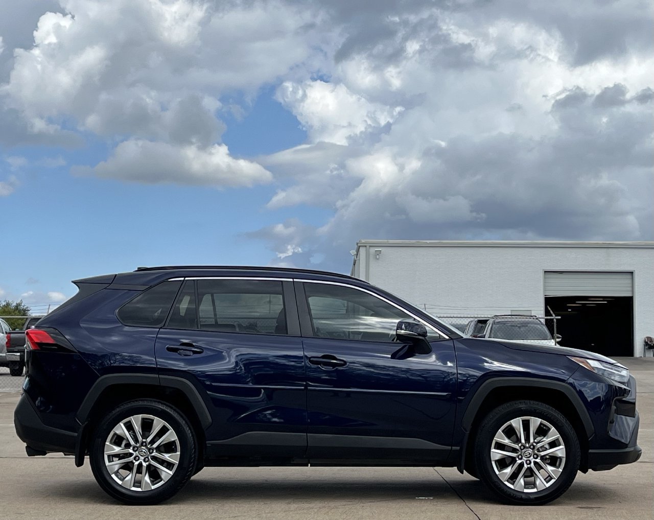 Used 2025 Toyota RAV4 XLE Premium FWD image 3